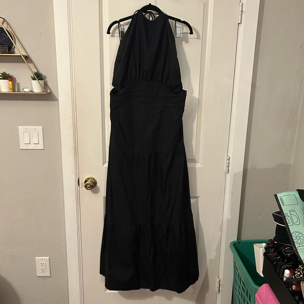 Forever 21 Plus Size Black Halter Poplin Maxi Dress